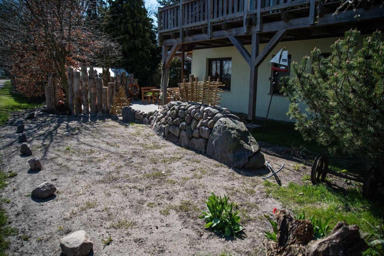 3-R-Ferienwohnung-Fuer-3-Personen-In-Schaprode-Auf-Ruegen-Zi4 Екстер'єр фото
